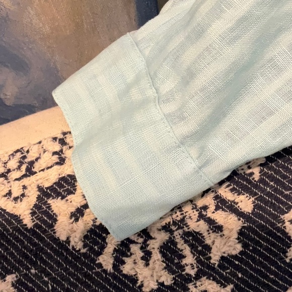 Liz Claiborne Irish Linen Blouse - Picture 3 of 6